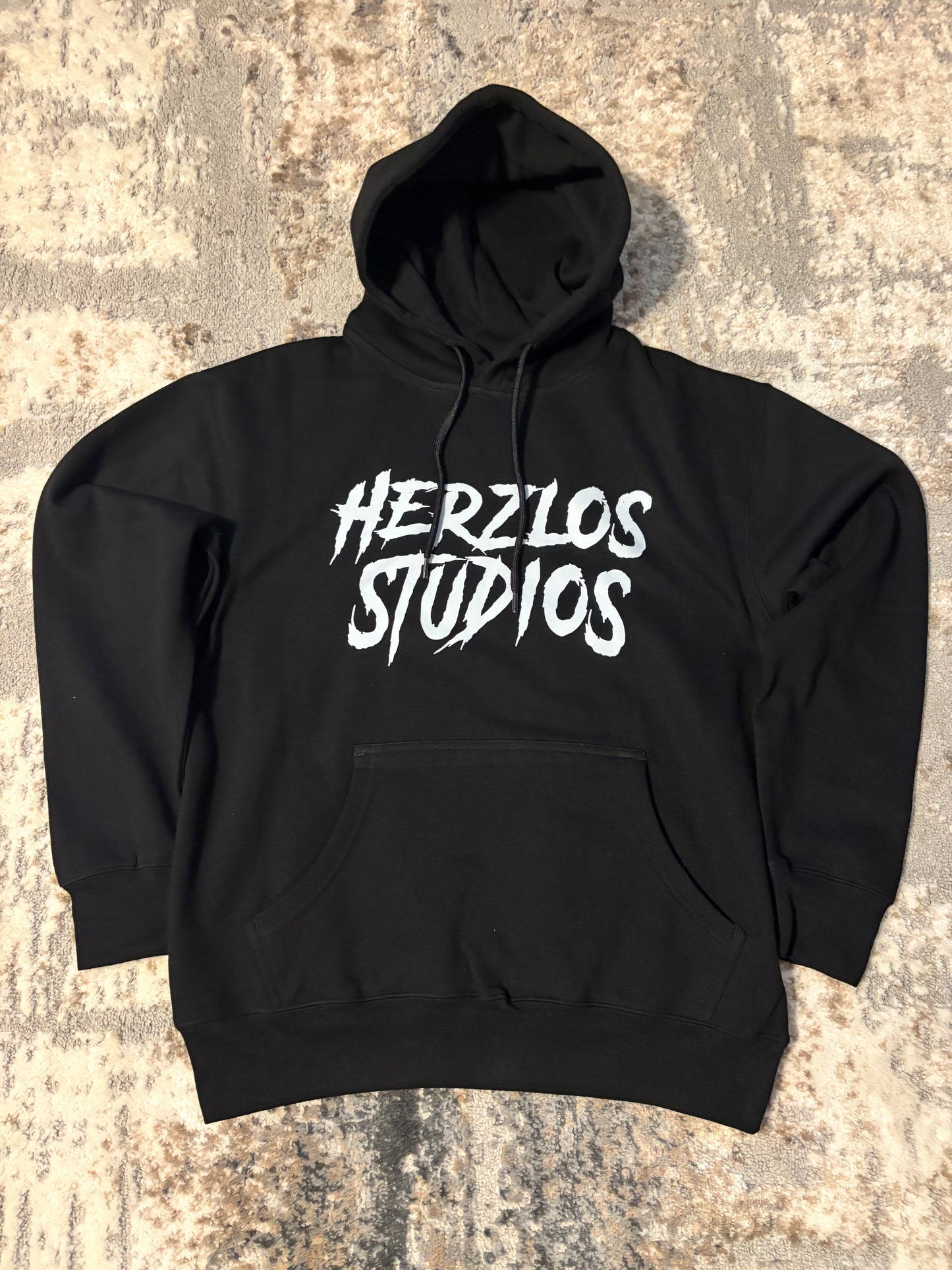 HERZLOS STANDARD HOODIE (BLACK)